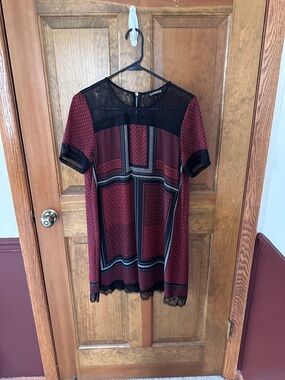 Express Women's Burgundy Lace-Trim Short Sleeve Dress